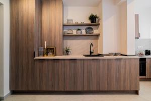 Loggia & Luxe 4BR Penthouse in Universitatii Area