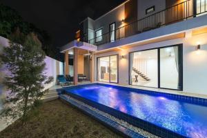 V149 La bella villa Brand New Fully Luxury