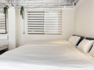 U House 3F ユーハウス 3F