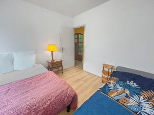 Appartements StCyrSurLoire Lumineux et bien situe avec balcon & parking prive : photos des chambres