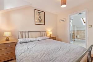 Arcadia House - Close to Beaches Harbour and Town