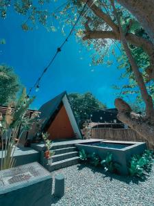 Private Cabin with pool close to the Beach