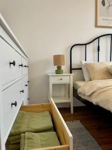 Moolys riverside apartments