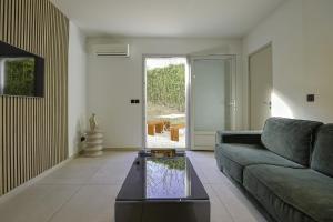 Superbe Appartement 1 chambre avec clim, terrasse et parking