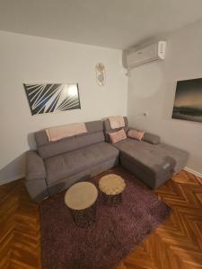 Apartman Mani