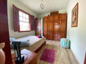 Sítio para relaxar piscina, verde , campo de areia