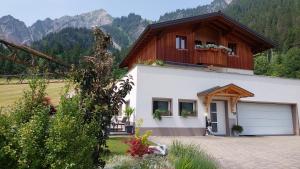 Apartment Haus Adrian