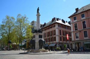 Appartements Verger - Parking gratuit - Calme : photos des chambres