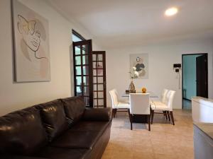 SUÍTE em RESIDÊNCIA bairro Antares