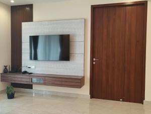 Tara Suites YL Lotus
