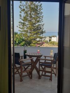 Antigoni Apartments Olive Room