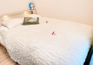 元桜2号上野浅草高級民泊最大8人駅6分高級ブランドベッド家庭映画館無料自転車