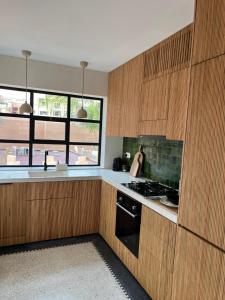 Appartement Élégant et Spacieux Près de Carré Eden