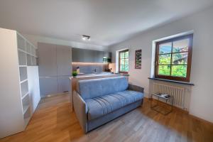 Apartment Central Living 2