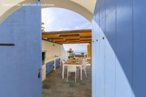 BLUE CORAL BEACH VILLAS three exclusive villas - Poseidon - Nautilus - Oceanos - and - Baby Coral bungalow