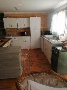 Break-a-way Log House