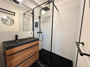 Élégant Appartement 2pièces PiscineVue mer parking