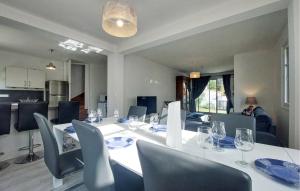 4 Bedroom Awesome Home In Royan