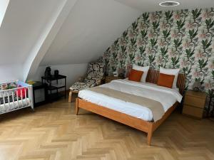 B&B / Chambres d'hotes chateau Camus : Chambre Double Familiale