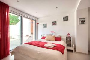 Maisons de vacances Grande maison lumineuse avec parking & proche gare : photos des chambres