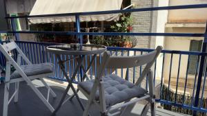 Sunny Flat in Sitges 30 Seconds to Beach, Balcony & Sea Views!