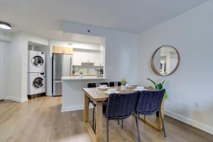 Spacious and Minimalist Apartment w Awesome Facilities