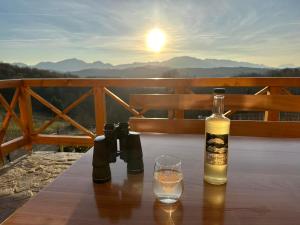 3 Hills Wooden House