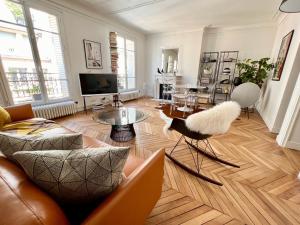 Appartement de charme - Place Victor Hugo - Paris 16e