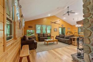 Woodland Cabin Getaway