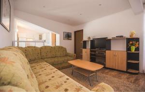 Gorgeous Apartment In Kampor With Sauna 