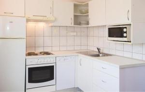 Gorgeous Apartment In Kampor With Sauna