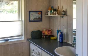 Cozy Home In Anholt With Wifi