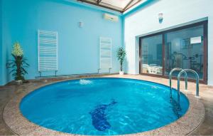Stunning Apartment In Kampor With Sauna 