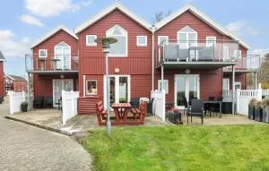 3 Bedroom Gorgeous Home In Hadsund - Haslevgårde