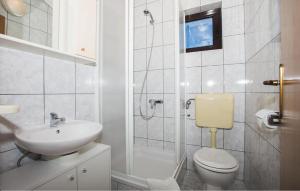 Nice Apartment In Kampor With Sauna