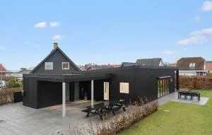 4 Bedroom Nice Home In Hadsund - Øster Hurup