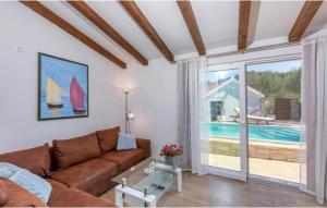 Nice Home In Dracevica With Wifi