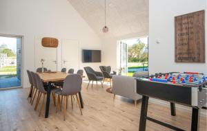 Amazing Home In Rømø With Wifi