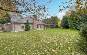 Nice Home In Koekange With Sauna