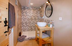 Maisons de vacances 2 Bedroom Amazing Home In Cusy : Maison de Vacances 2 Chambres