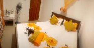 ALEXANDRA HOME for foreign tourists only