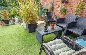 Stunning Apartment In Molfsee With Wifi - Schülp