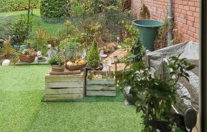 Stunning Apartment In Molfsee With Wifi