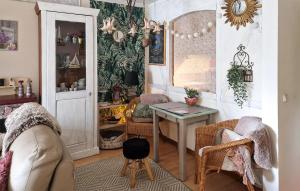 Stunning Apartment In Molfsee With Wifi