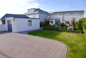 Ocean Waves West Wittering