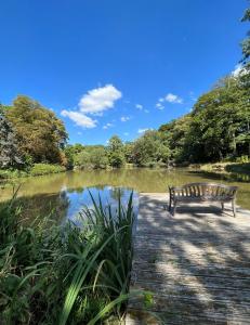 Luxuriöse Design Wohnung am Barockschloss 150 m2