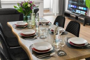 VlNFUL2 Premium-Apartment mit Balkon und Parkplatz