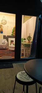 Domek mazurski całoroczny nad jeziorem z jacuzzi SPA