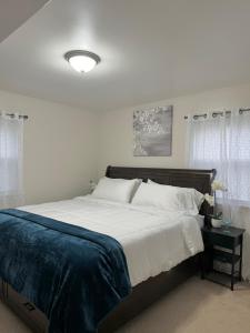 Beautiful 2 BDRM Ocean Inspired Oasis