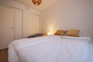 Compact 2BDR Apartment with Private Sauna